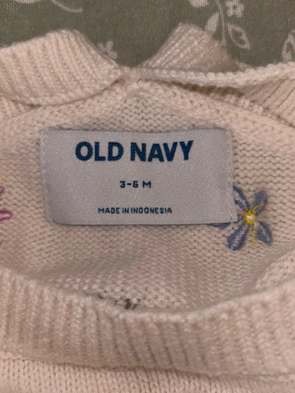 Old Navy Cream Knit Floral Tank & Shorts Set - Multicolor Embroidery